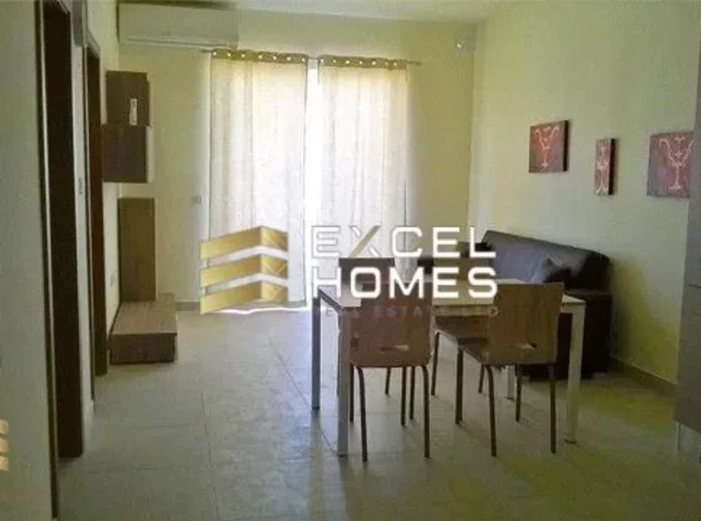 Penthouse z 2 sypialniami  w Swieqi, Malta