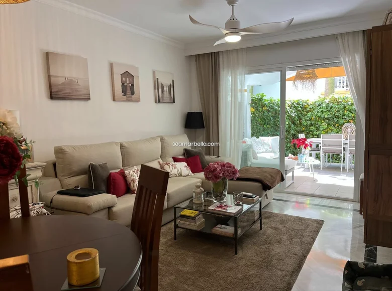 2 bedroom apartment  Marbella, Spain