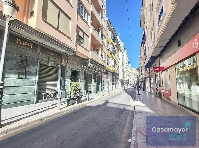 Commercial property 126 m² in Alicante, Spain