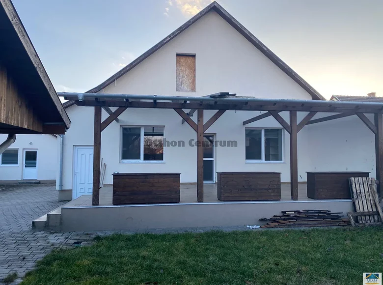 5 room house 175 m² Szegedi jaras, Hungary