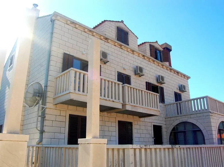 Villa 29 habitaciones 950 m² Dubrovnik, Croacia
