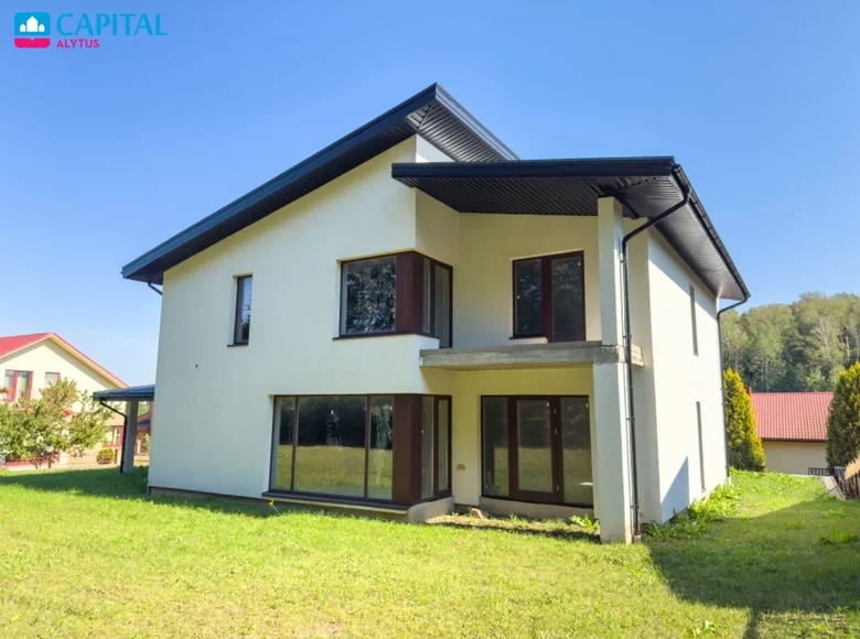 House 271 m² Alytus, Lithuania