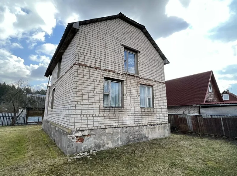 Haus  Papiarnianski sielski Saviet, Weißrussland