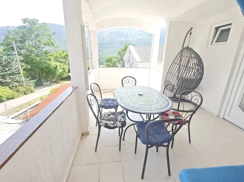 Haus 4 Schlafzimmer 196 m² Opcina Baska, Kroatien