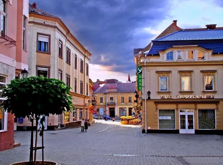 Grundstück  Uschhorod, Ukraine