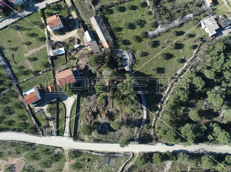 Grundstück 408 m² Bilice, Kroatien