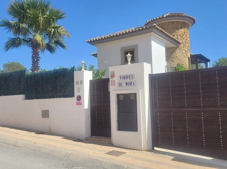 3 bedroom villa 180 m² Finestrat, Spain