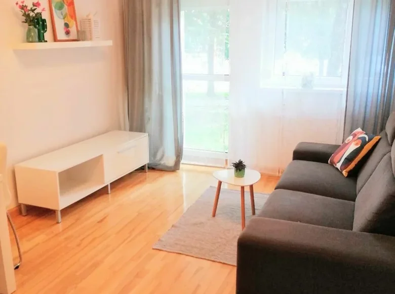 2 room apartment 38 m² in Warsaw, Poland