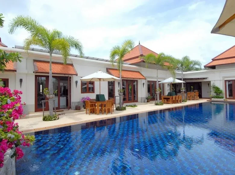 Villa de 5 habitaciones 800 m² Phuket, Tailandia