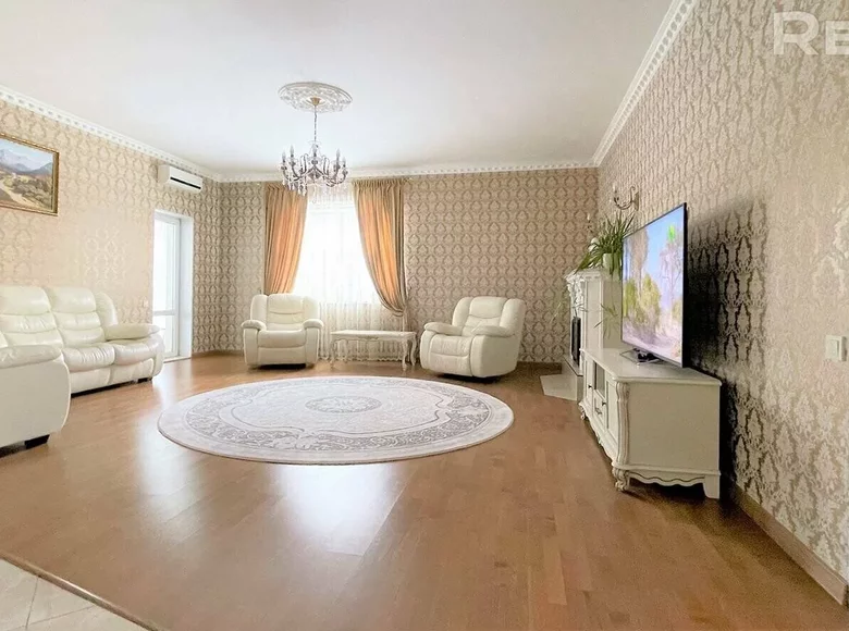 Dom wolnostojący 316 m² Borowlany, Białoruś