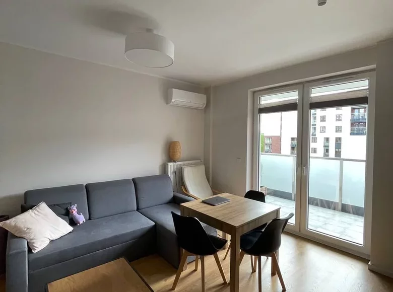 1 room apartment 43 m² in Warsaw, Poland