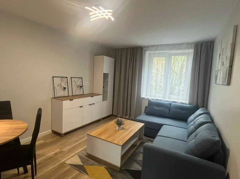 Mieszkanie 2 pokoi 43 m² w Wrocław, Polska