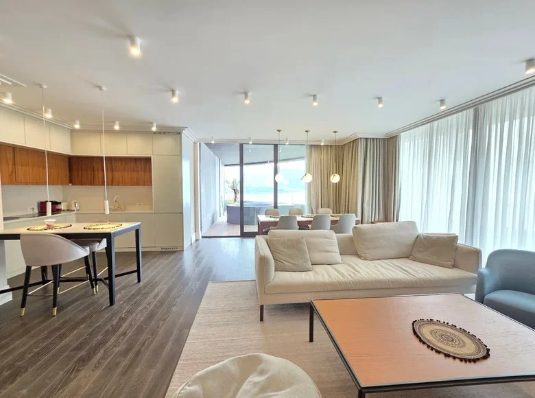 Apartamento 3 habitaciones 137 m² Budva, Montenegro