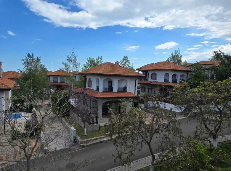 2 bedroom apartment 80 m² Aheloy, Bulgaria