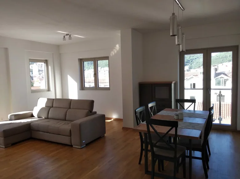 Apartamento 2 habitaciones  Budva, Montenegro