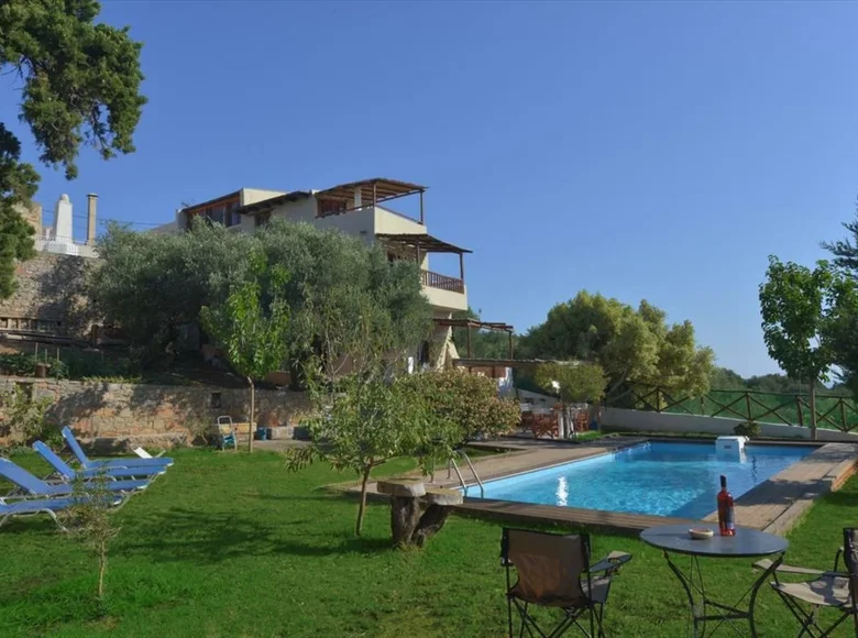 Villa 220 m² Vrouchas, Grèce