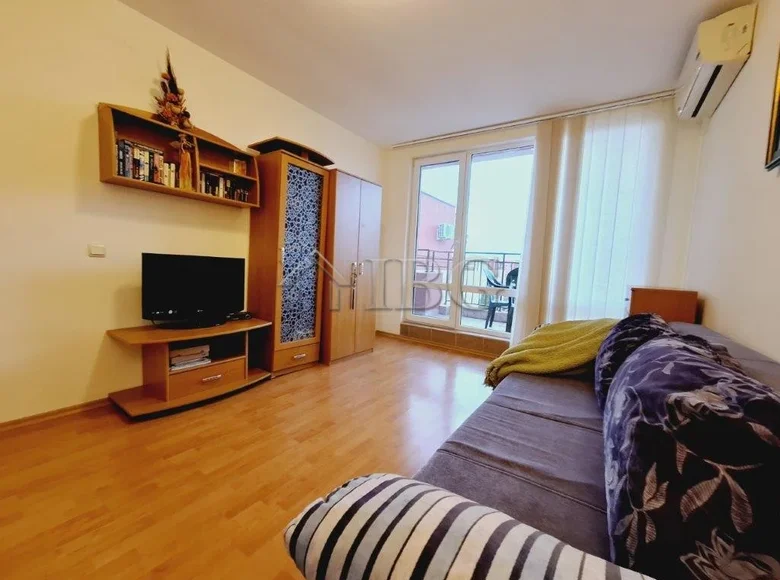 Квартира 2 комнаты 68 м² Несебр, Болгария