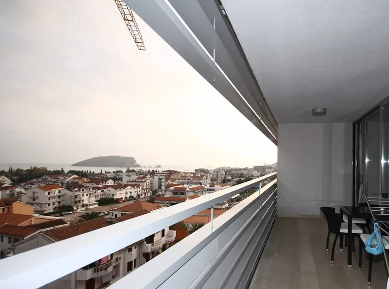 Mieszkanie 2 pokoi 84 m² Budva, Czarnogóra