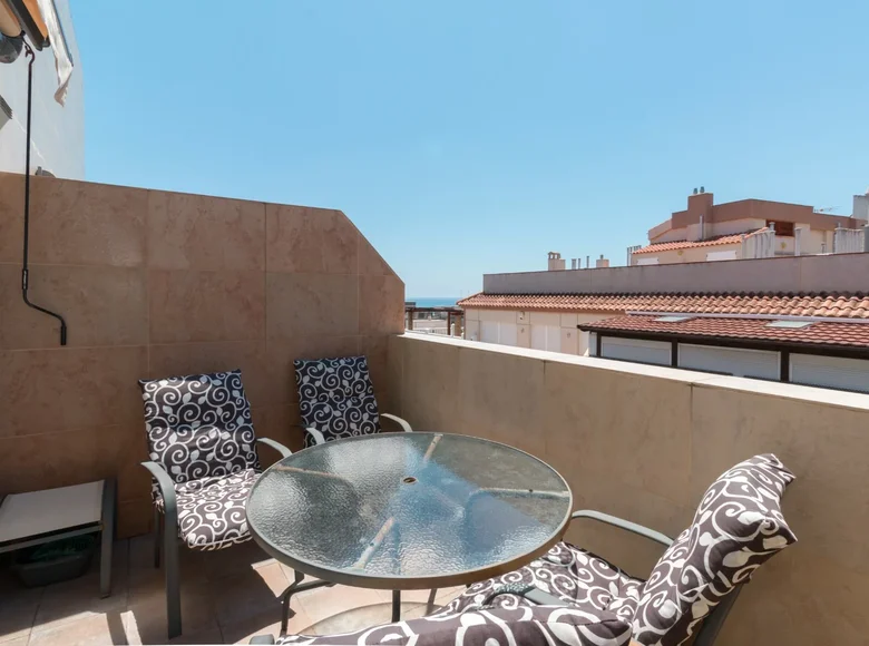 Penthouse z 2 sypialniami 78 m² Torrevieja, Hiszpania