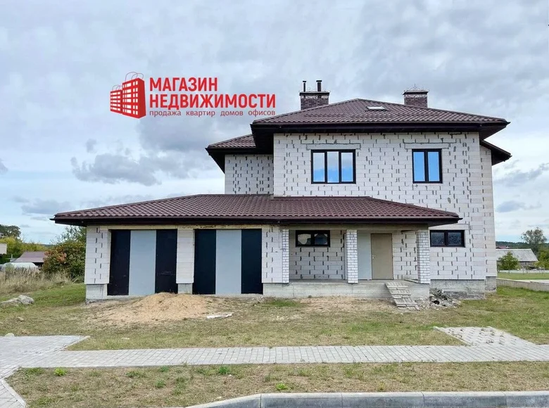 House 308 m² Karobcycy, Belarus