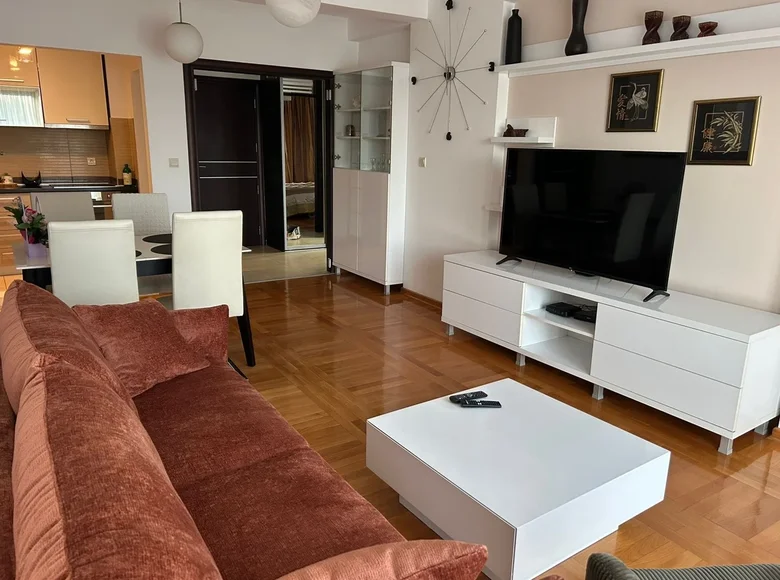 2 bedroom apartment 84 m² Boreti, Montenegro