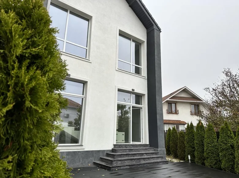 Maison 3 chambres 174 m² Lymanka, Ukraine