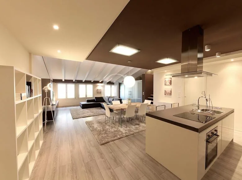 Ático 4 habitaciones 113 m² Desenzano del Garda, Italia