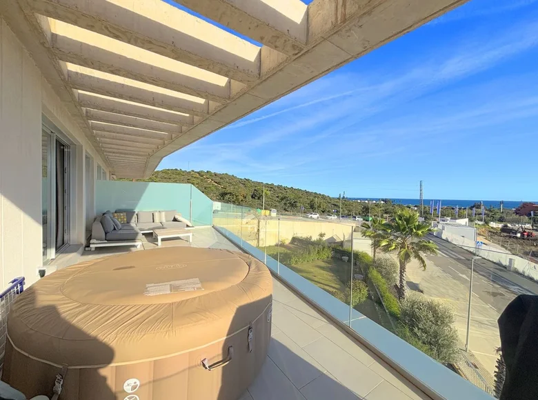 2 bedroom apartment 87 m² Estepona, Spain