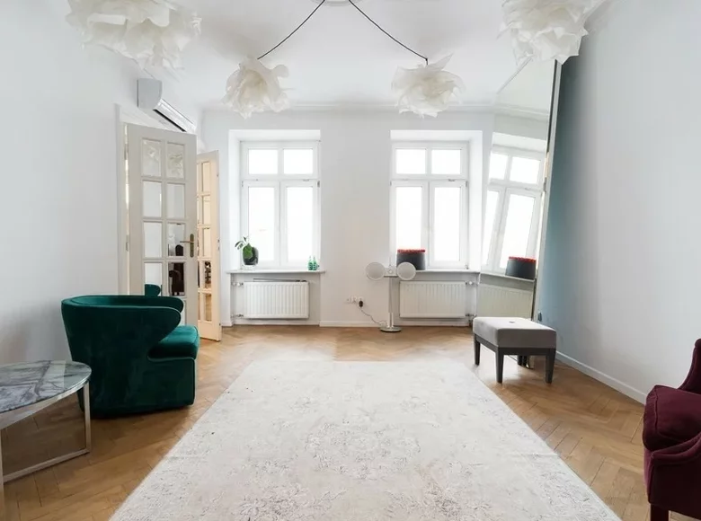 2 bedroom apartment 83 m² Warsaw, Poland