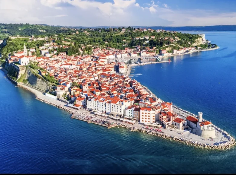 Condo 2 pokoi 52 m² Piran Pirano, Słowenia