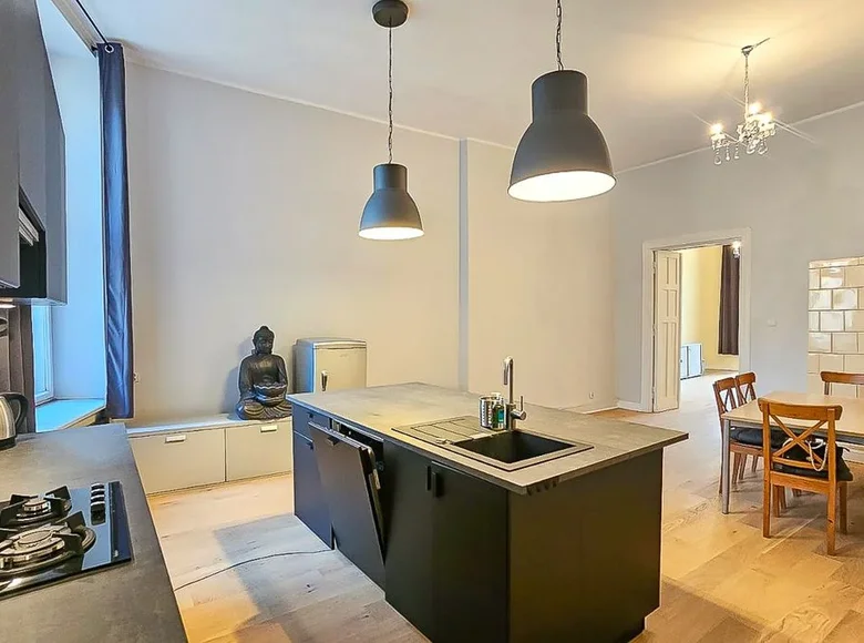 Mieszkanie 4 pokoi 90 m² Łódź, Polska