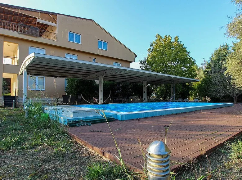 Dom 6 pokojów 330 m² Nebiler, Turcja