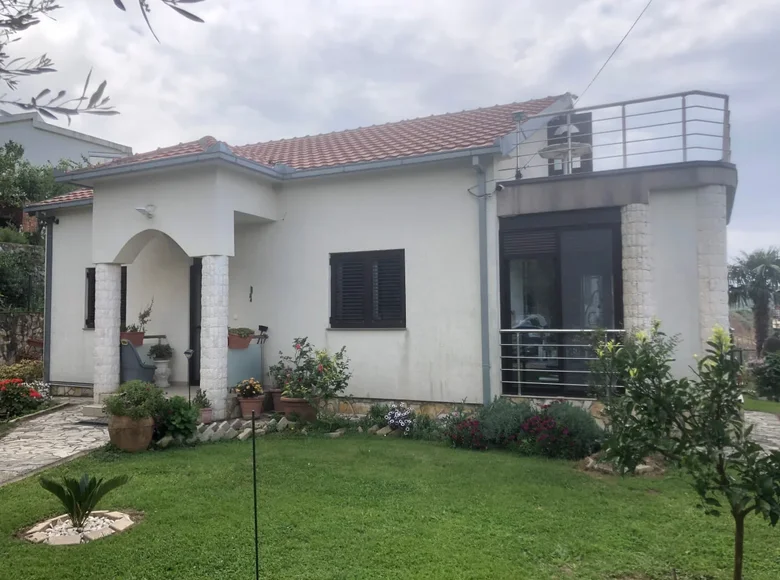 3 bedroom house 136 m² Zaljevo, Montenegro