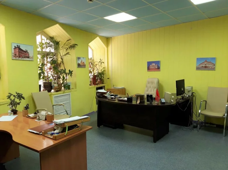 Office 257 m² in Russia, Russia