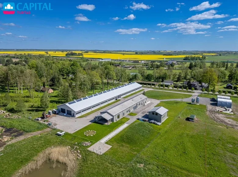 Propriété commerciale 2 426 m² à Kantaliskiai, Lituanie