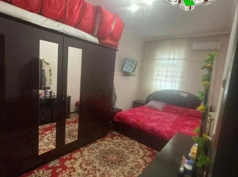 Kvartira 3 xonalar 72 m² Beshkurganda