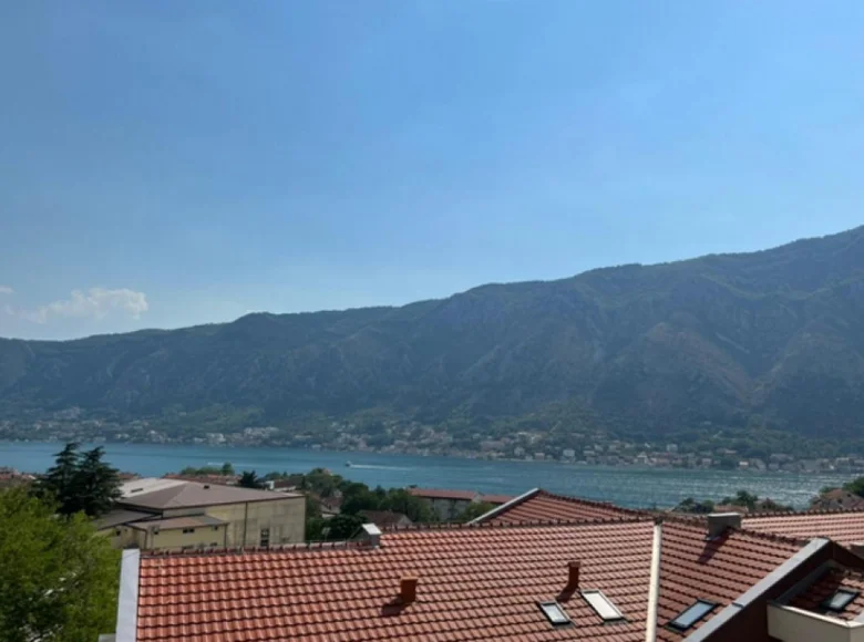 Apartamento 2 habitaciones 59 m² Dobrota, Montenegro