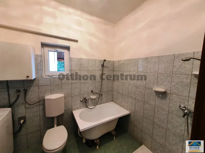 5 room house 200 m² Vac, Hungary