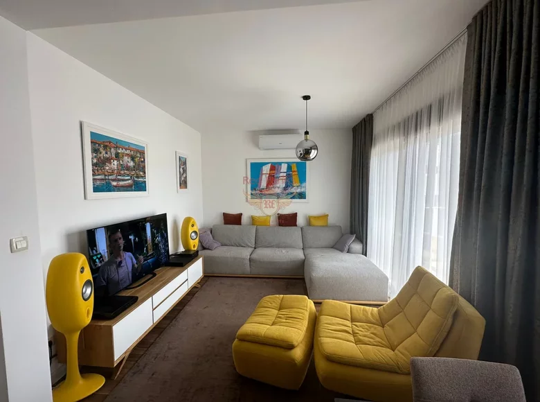 2 bedroom apartment 69 m² Tivat, Montenegro
