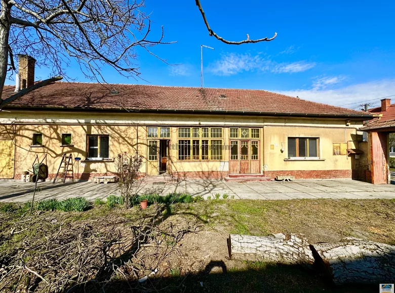 Casa 3 habitaciones 151 m² Cegled, Hungría