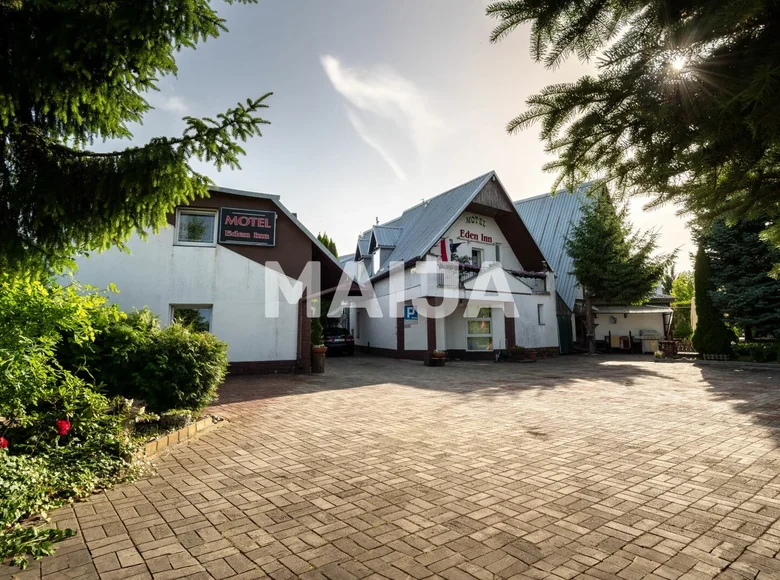 Hotel 1 250 m² en Ploskie, Polonia