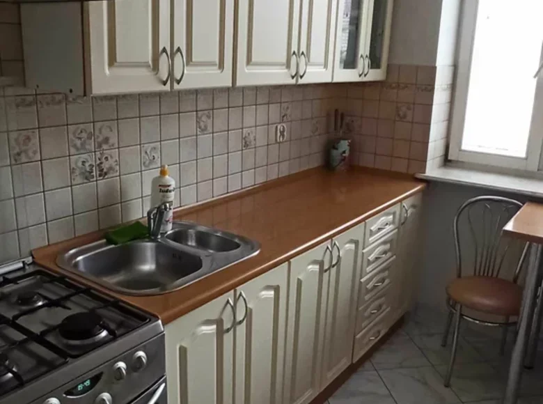 Mieszkanie 3 pokoi 53 m² w Kraków, Polska