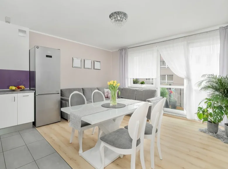 Квартира 2 комнаты 48 м² Познань, Польша