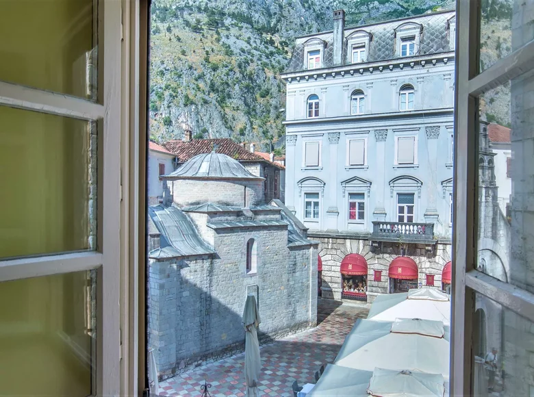 3 bedroom apartment 67 m² Kotor, Montenegro