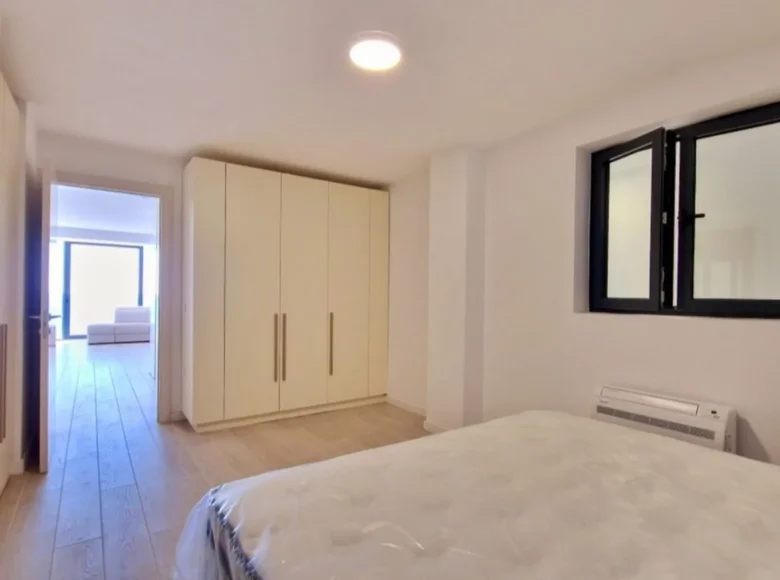 Mieszkanie 1 pokój 76 m² Budva, Czarnogóra