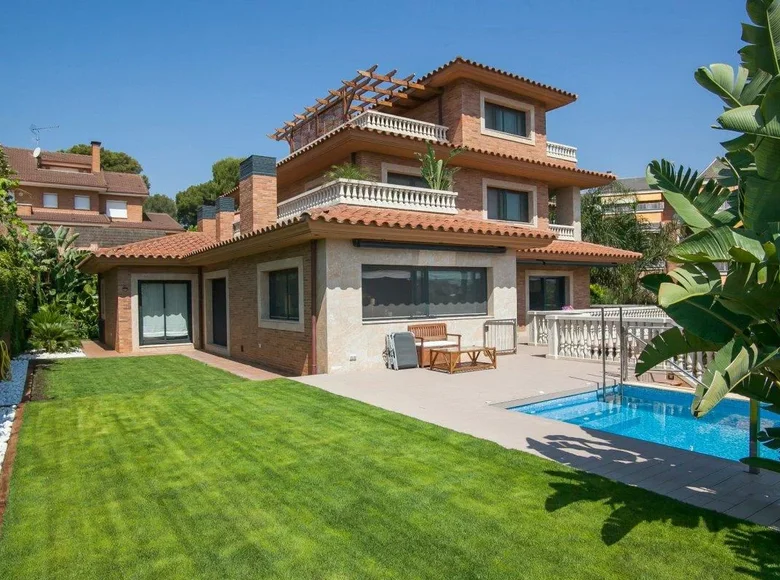 7 bedroom house 788 m² Castelldefels, Spain