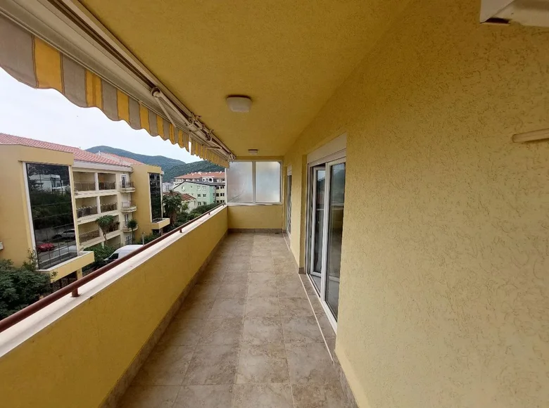 Apartamento 3 habitaciones 138 m² Budva, Montenegro