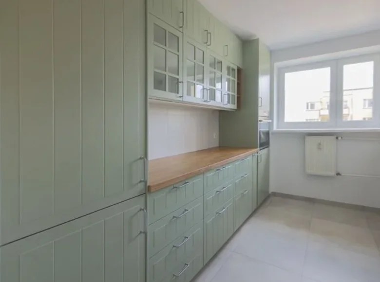 Mieszkanie 3 pokoi 74 m² Warszawa, Polska