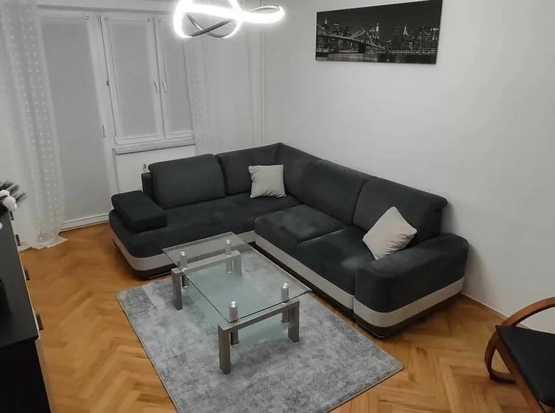 Mieszkanie 2 pokoi 48 m² w Kraków, Polska