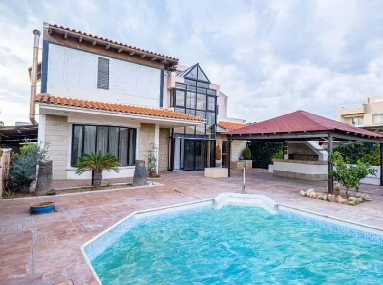 3 bedroom house 313 m² Paralimni, Cyprus